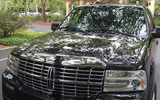 Lincoln NavigatorL-Full-Size Luxury SUV